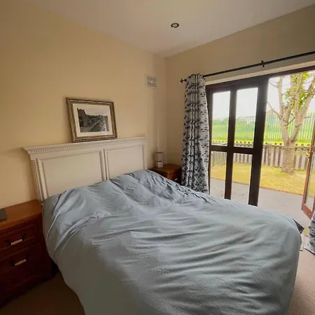 The Station House, - Whole Property, 4 Bedrooms Casa vacanze Listowel