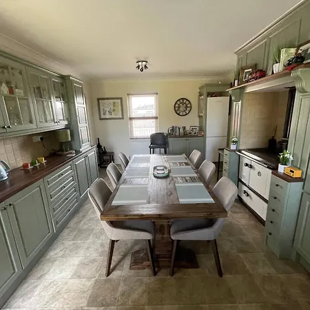The Station House, - Whole Property, 4 Bedrooms *