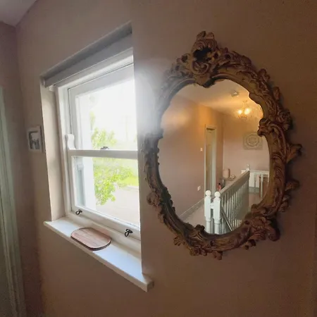 The Station House, - Whole Property, 4 Bedrooms Casa vacanze