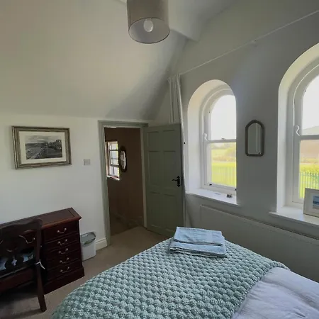 The Station House, - Whole Property, 4 Bedrooms Casa vacanze Listowel